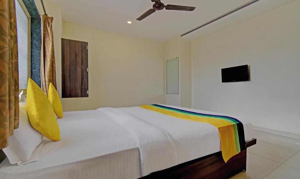 Treebo Trip Platinum Inn Jalna Road Standard Double Room 17