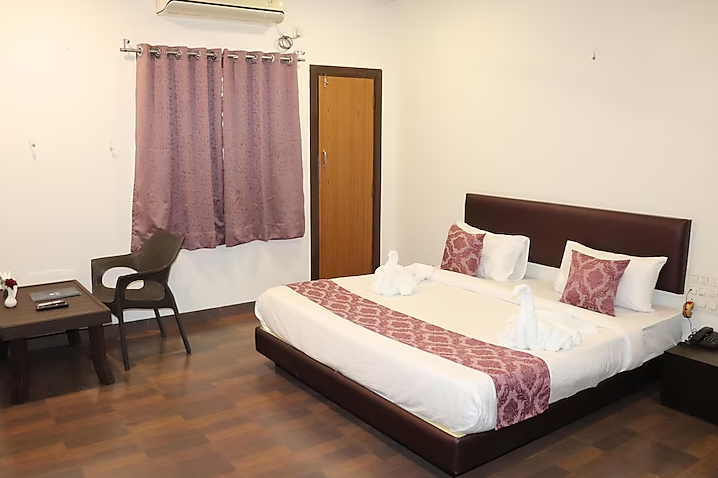 Hotel Kailas Residency (Managed By Knight Hotels) Royal Room