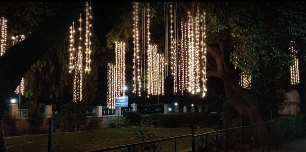 undefined Tourists Home 7