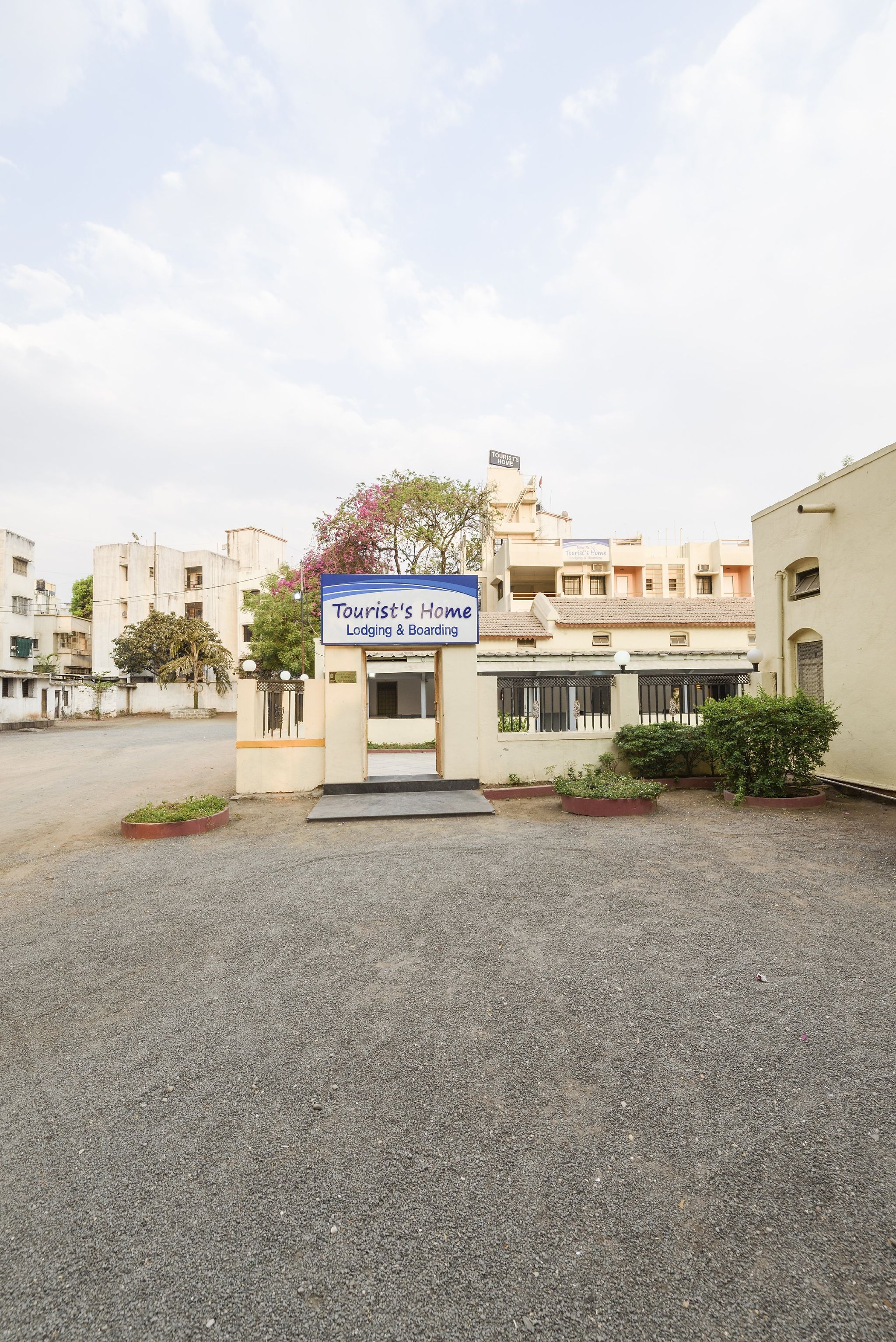 undefined Tourists Home 10