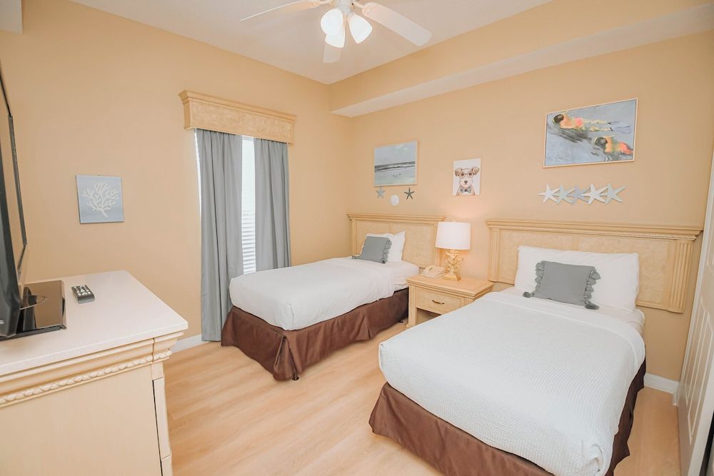 undefined WorldQuest Orlando Resort 9