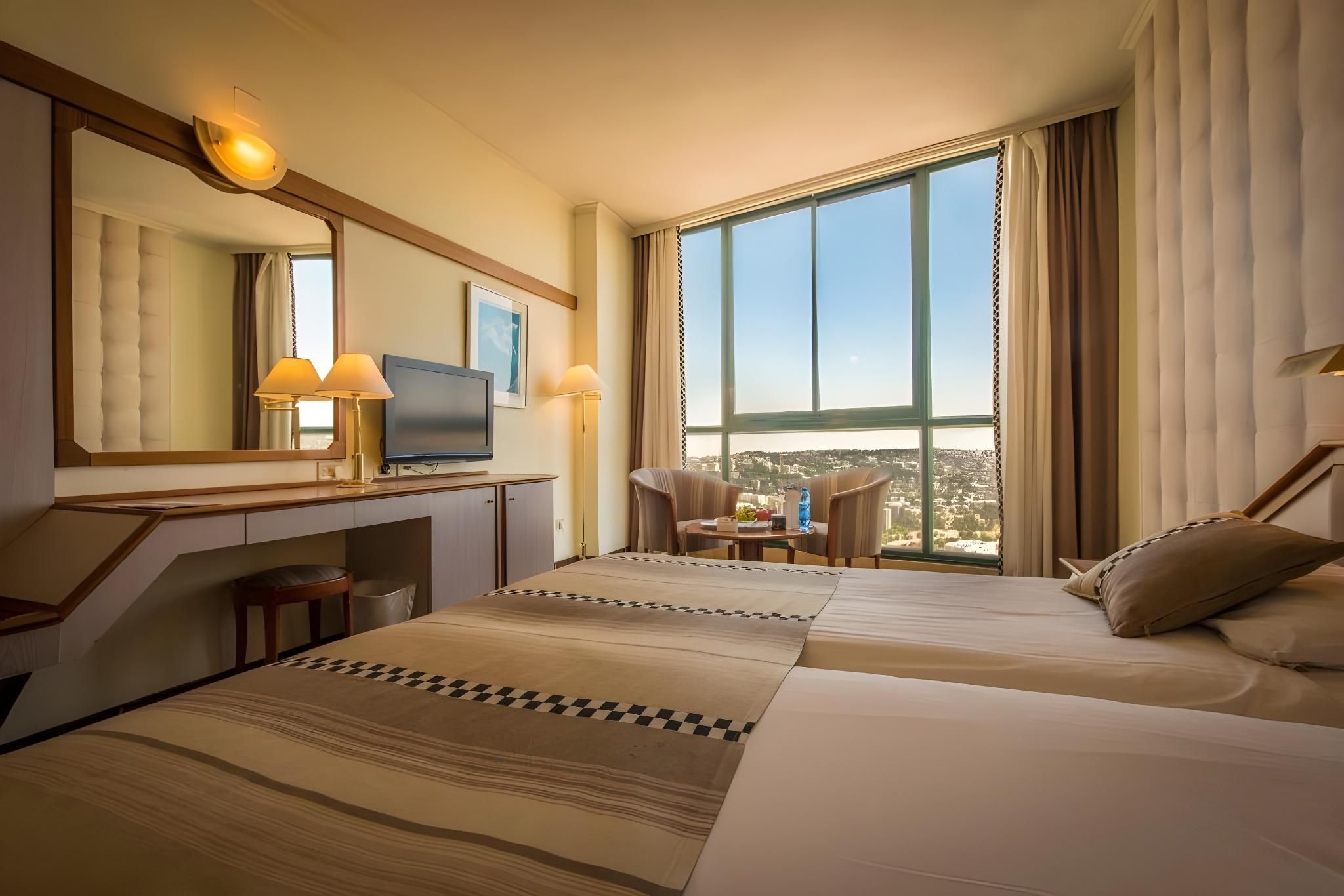 Family Room for 2 Adults and 2 Children