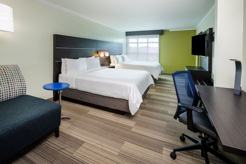 Standard Room, 2 Queen Beds, Accessible (Communication, Transfer Shower)
