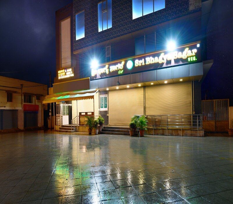 undefined Hotel B V Colours 5