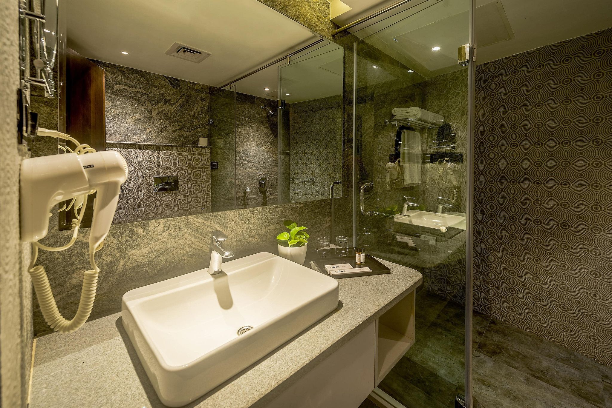 Olive Hotel Mg Road Dunsvirk Inn by Embassy Group Standard Room 10