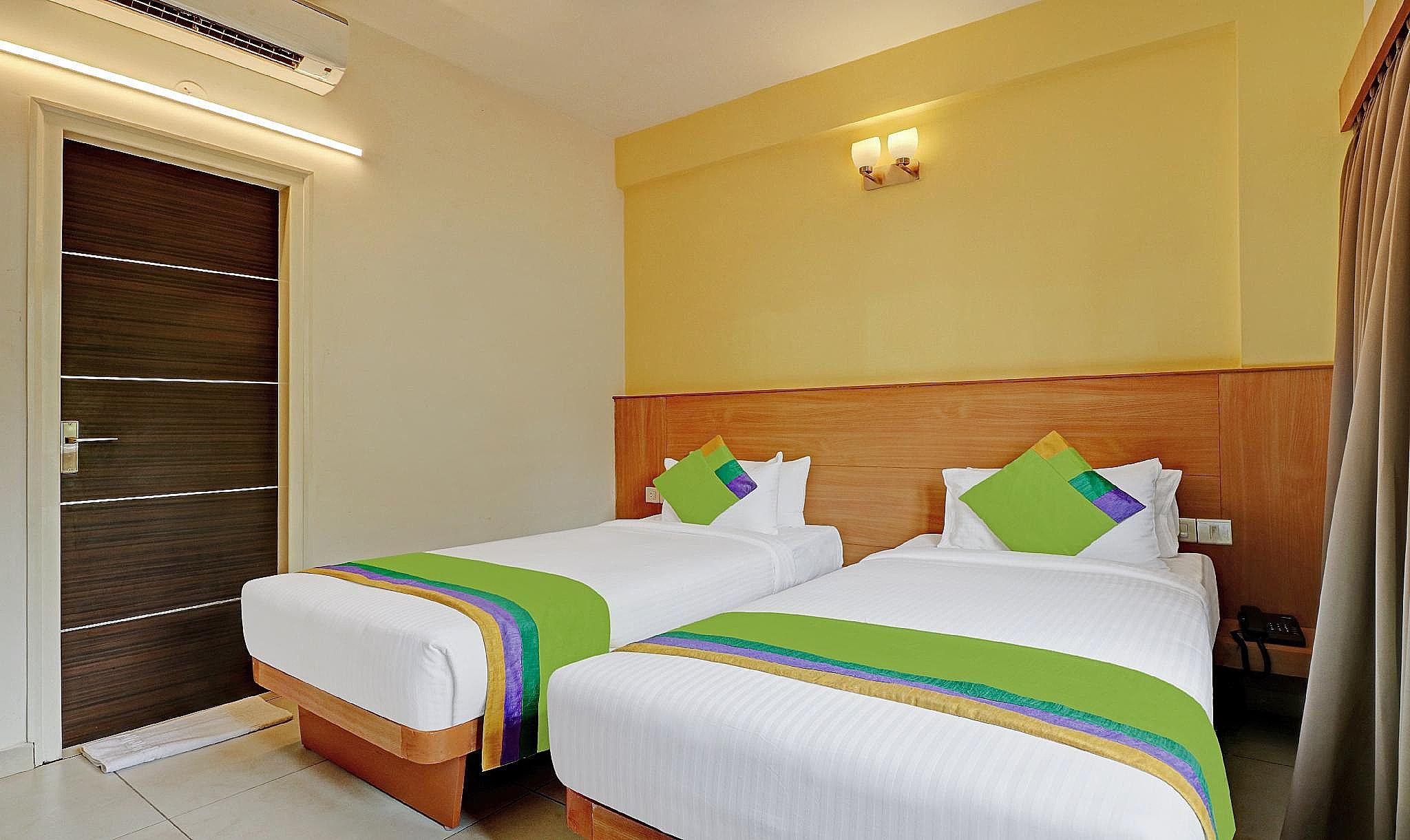 Treebo Fortune Stay Standard Double Room 3