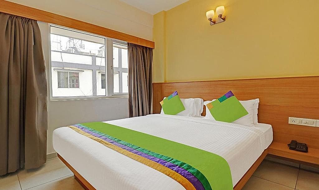 Treebo Fortune Stay Standard Double Room 6