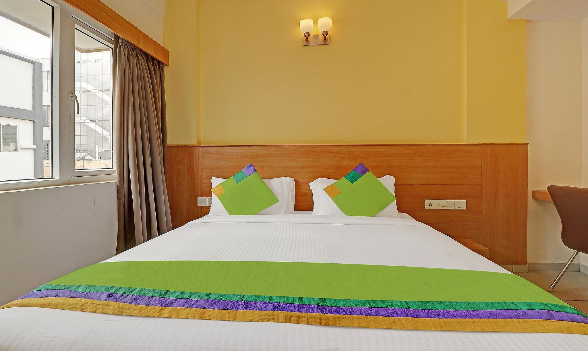 Treebo Fortune Stay Standard Double Room 5