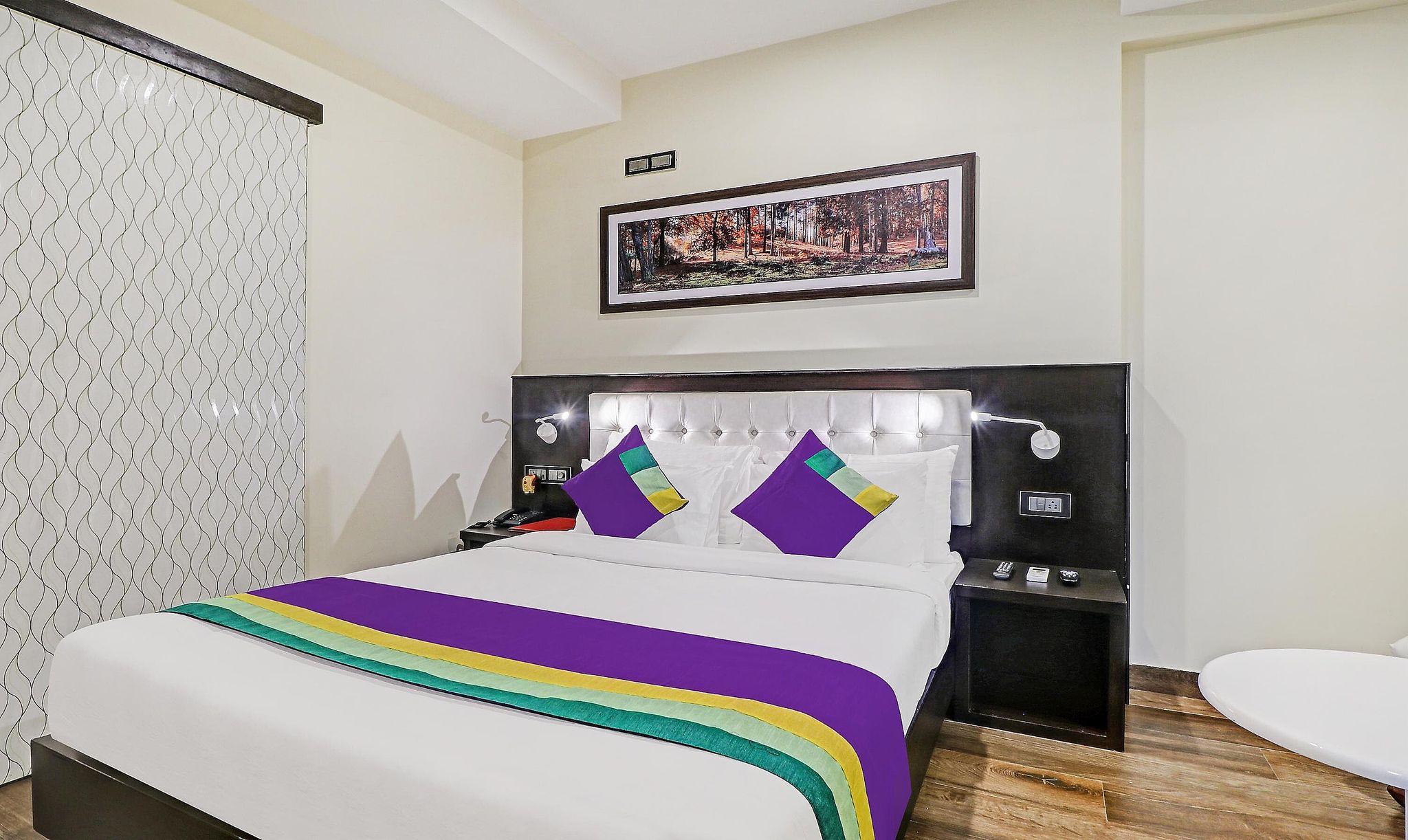 Treebo Premium Raj Vista Global Village Deluxe Double Room 3