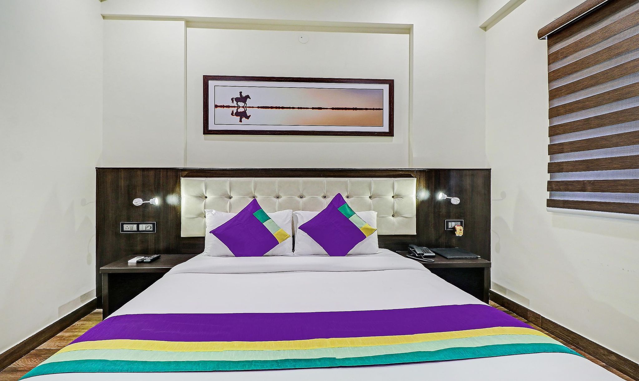 Treebo Premium Raj Vista Global Village Deluxe Double Room 4