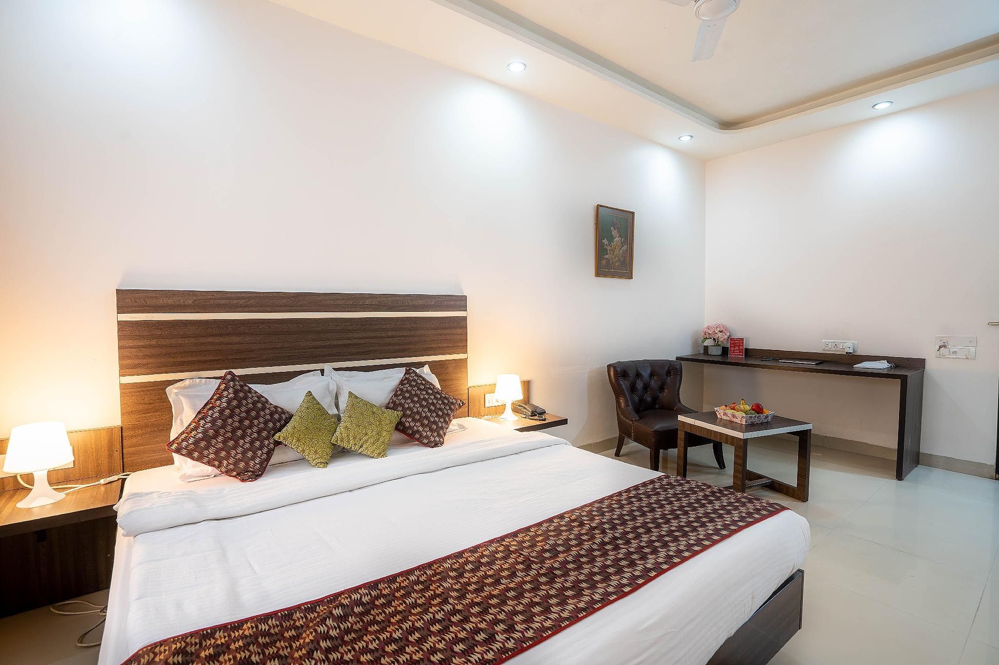 Compact Tea Square Standard Room