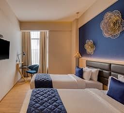 Le Foliage by TGI Executive Room 7