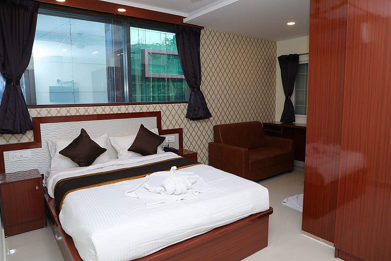 Hotel UR Comforts Deluxe Room 4