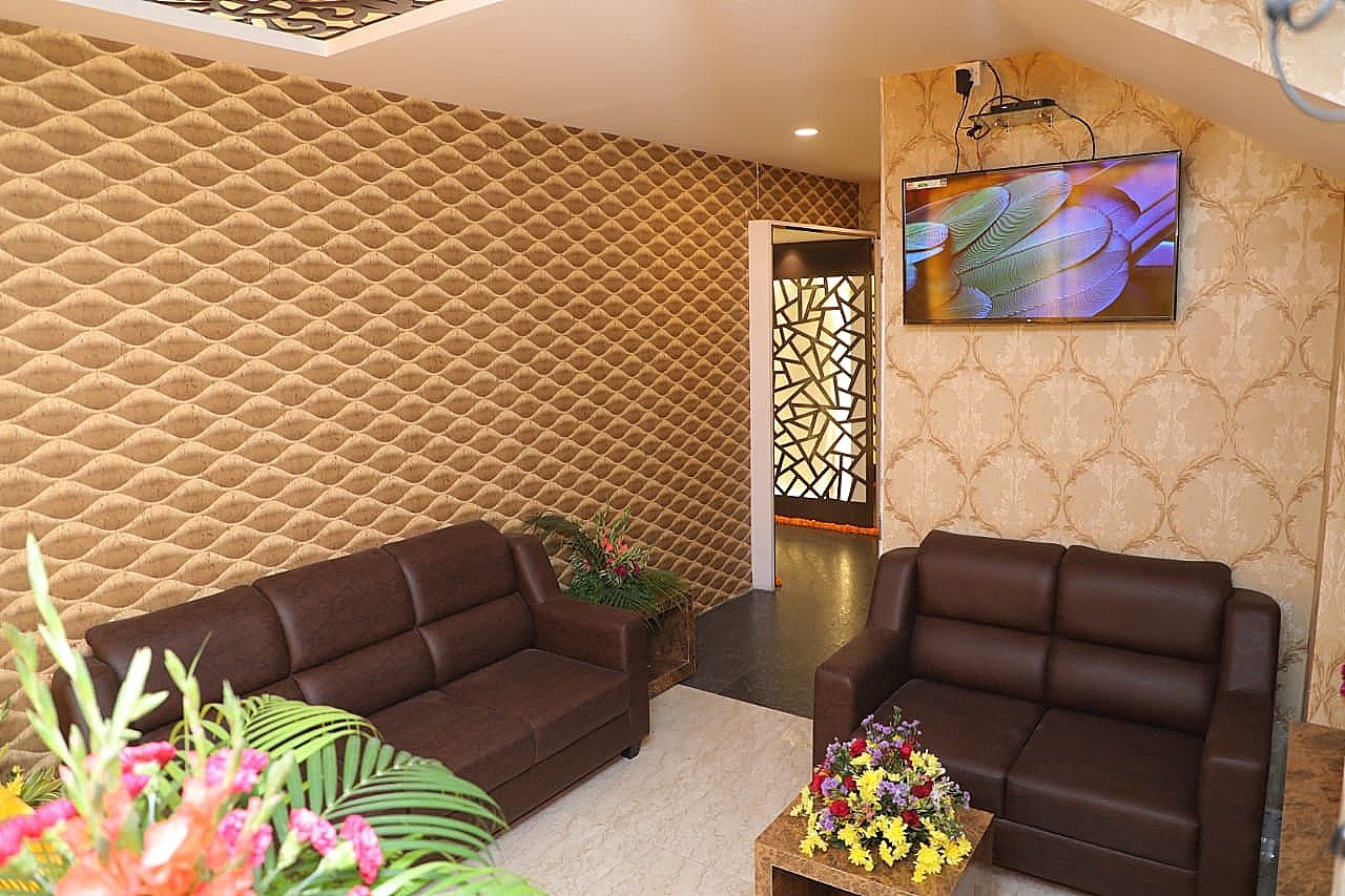 undefined Hotel UR Comforts 2