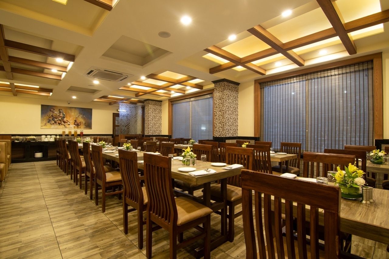 Food & Dining