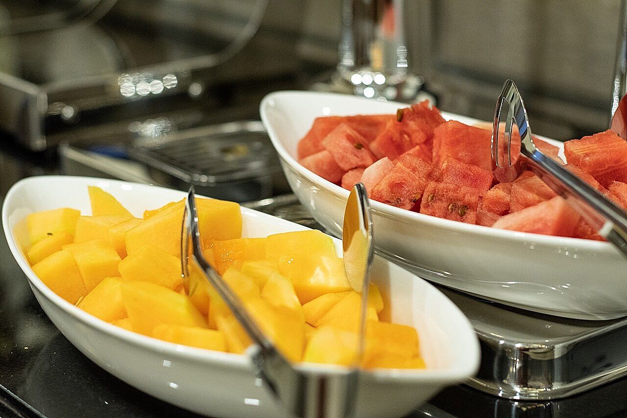 Food & Dining