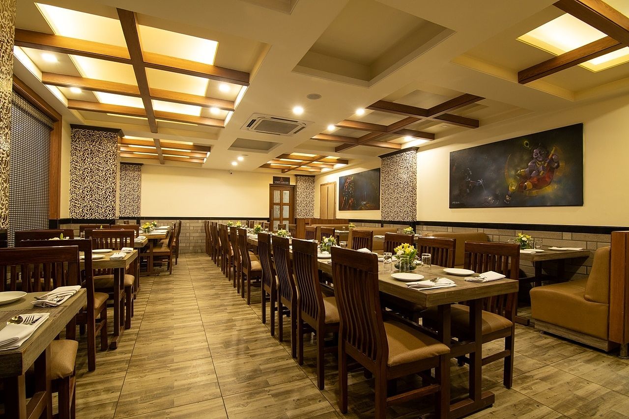 Food & Dining