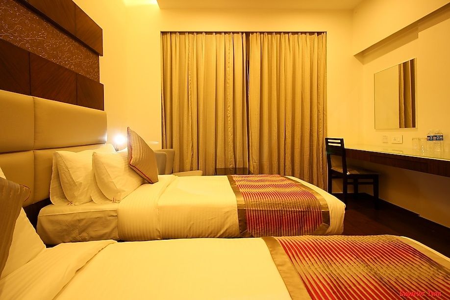 Hotel Palladium Suites Superior Twin Room 12