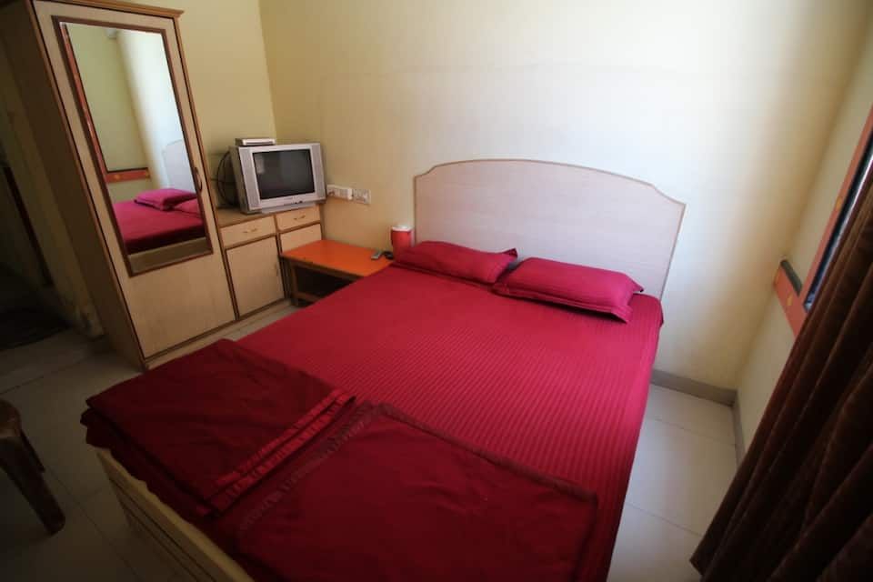 undefined Nisarga Hotel (KR Puram) 6