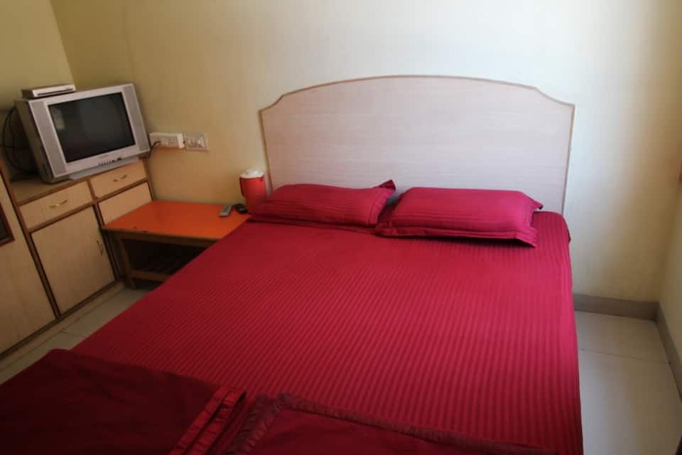 undefined Nisarga Hotel (KR Puram) 7