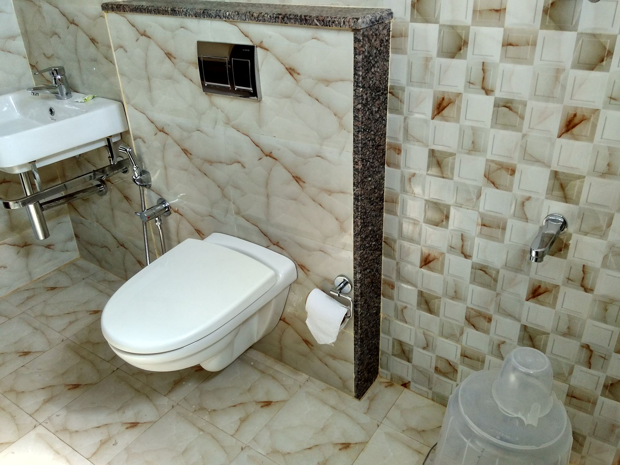 Silicon Suites Executive Room 5
