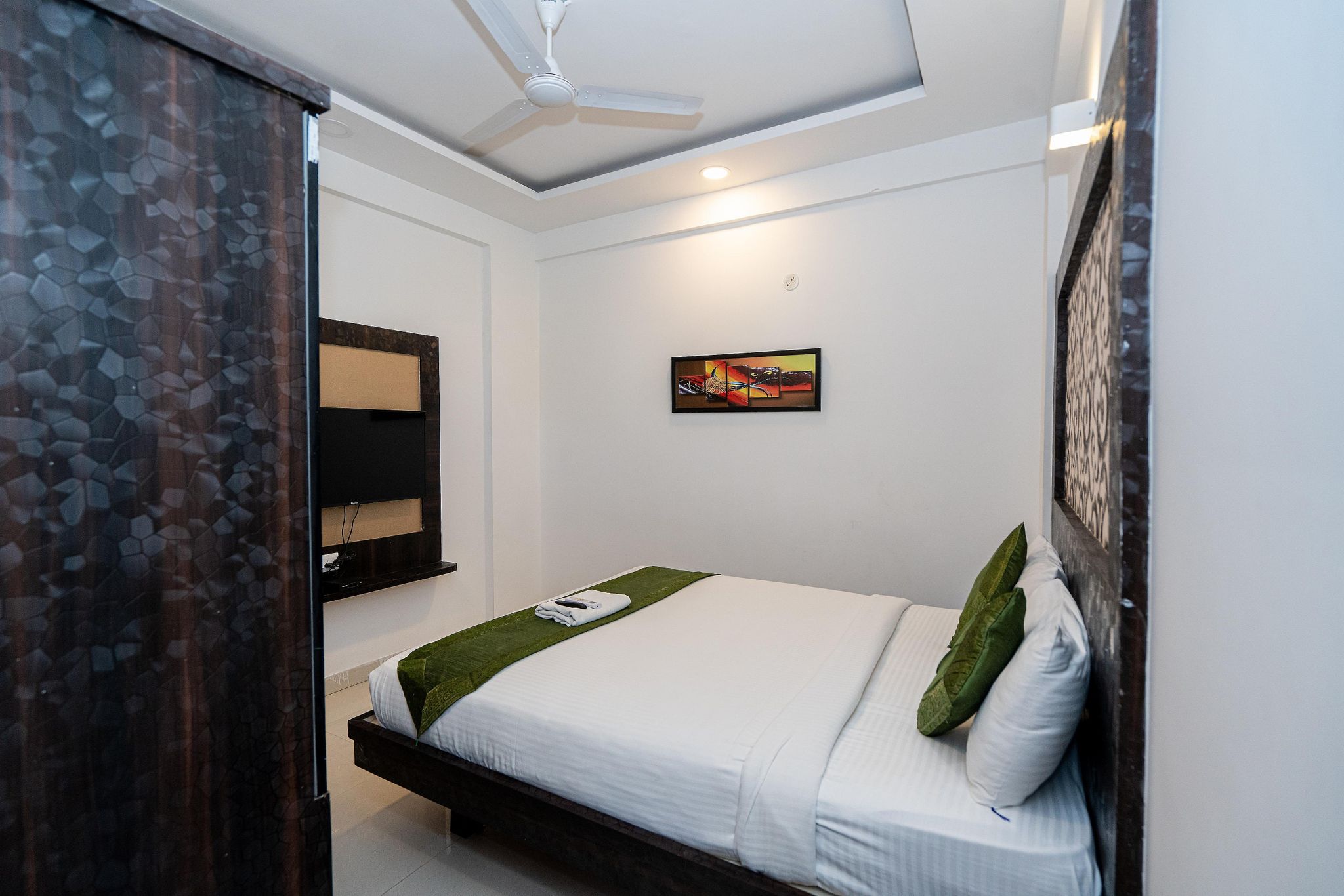 Hotel Dhruv Palace Deluxe 10