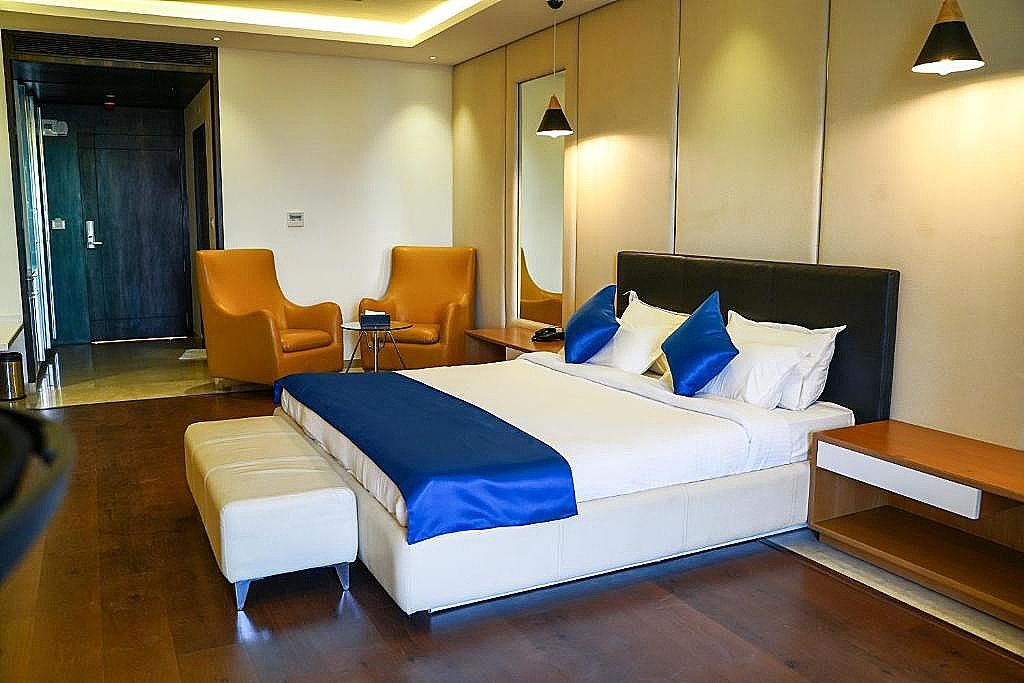 King Room with Balcony