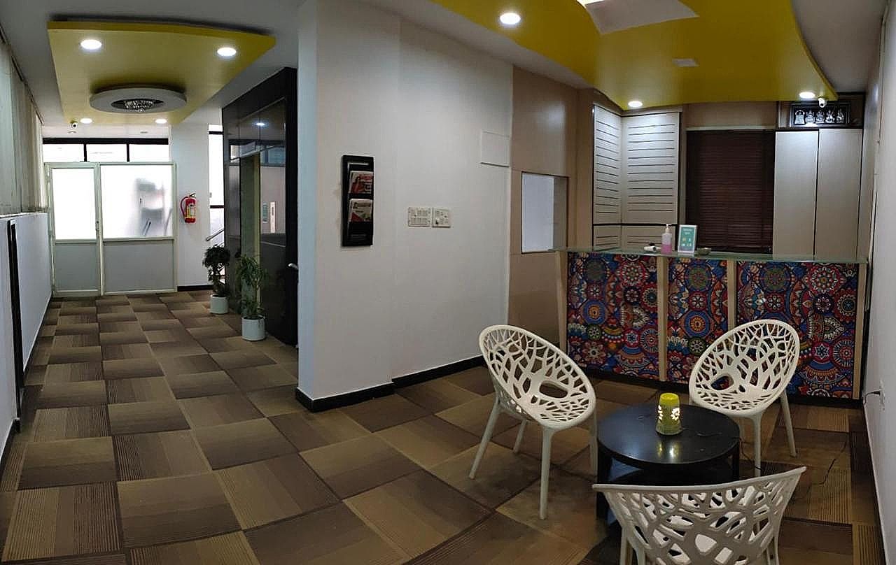 undefined Hotel Scarlet 2