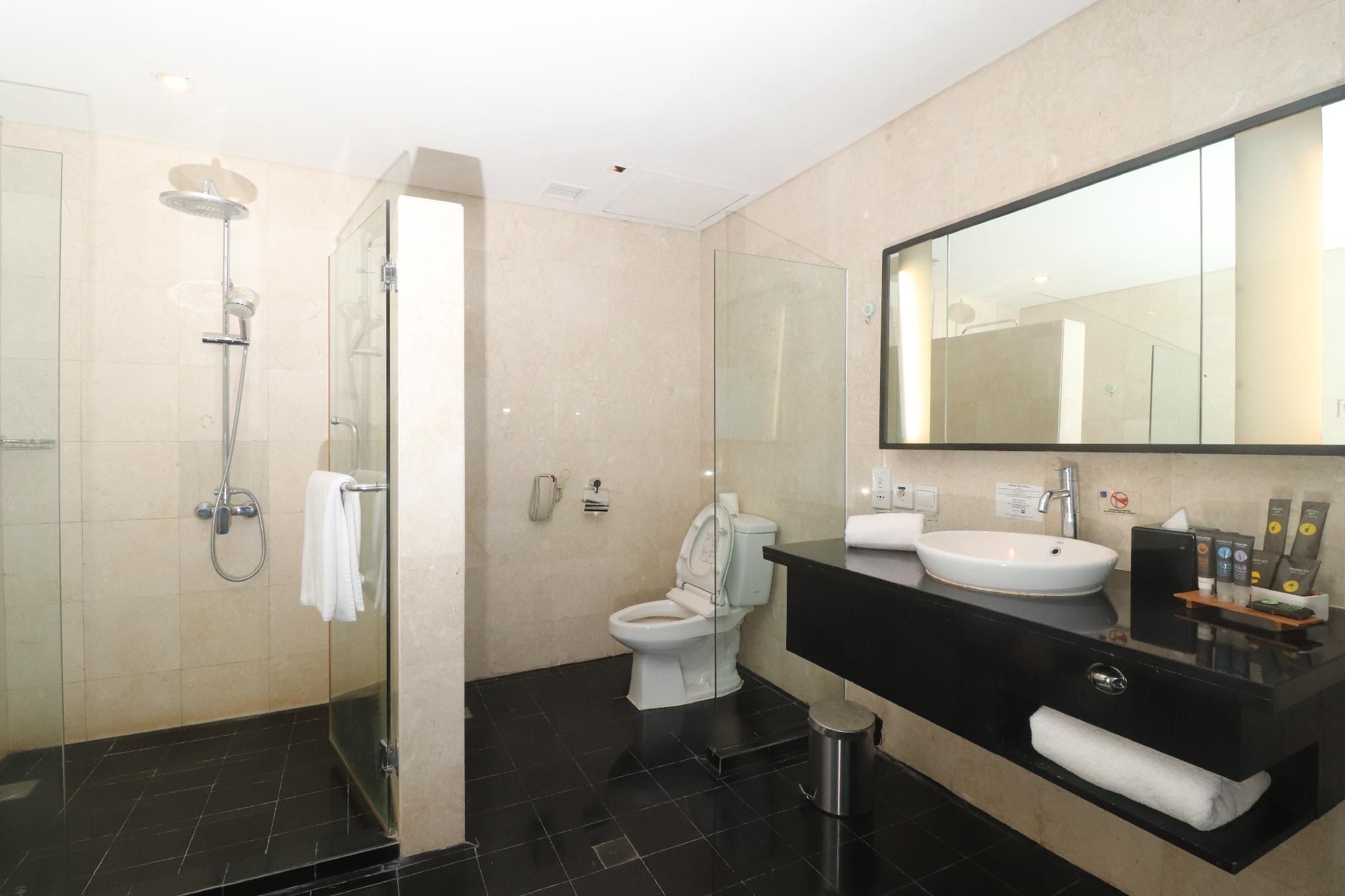 Junior Suite Room with 1 king-size bed
