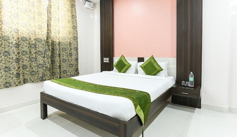 HOTEL HABITAT COMFORTS STANDARD ROOM WITH FAN