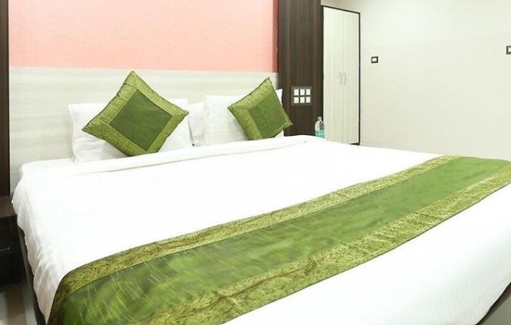 HOTEL HABITAT COMFORTS STANDARD ROOM WITH FAN 3