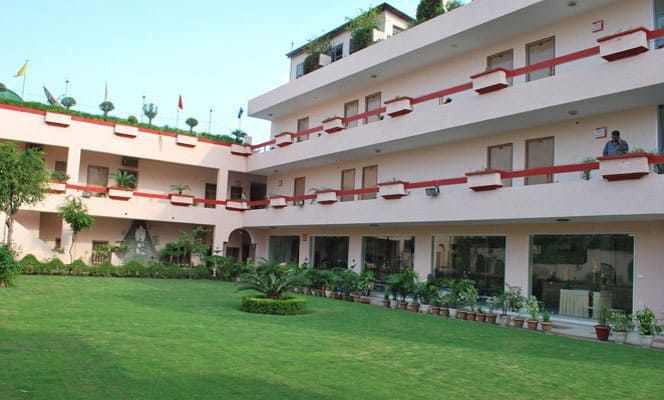 undefined Hotel East Lite 2