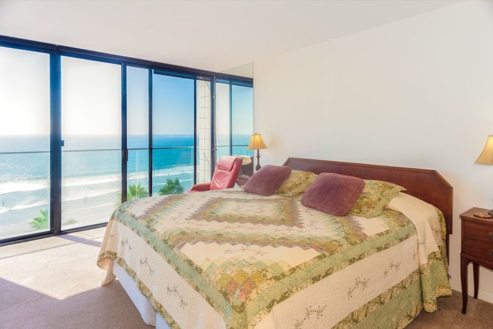 Capri by the Sea by All Seasons Resort Lodging 3-Bedroom Condominium - 505 2