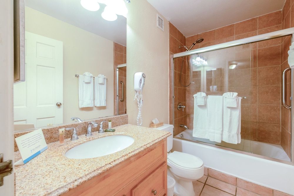 undefined Capri by the Sea by All Seasons Resort Lodging 10