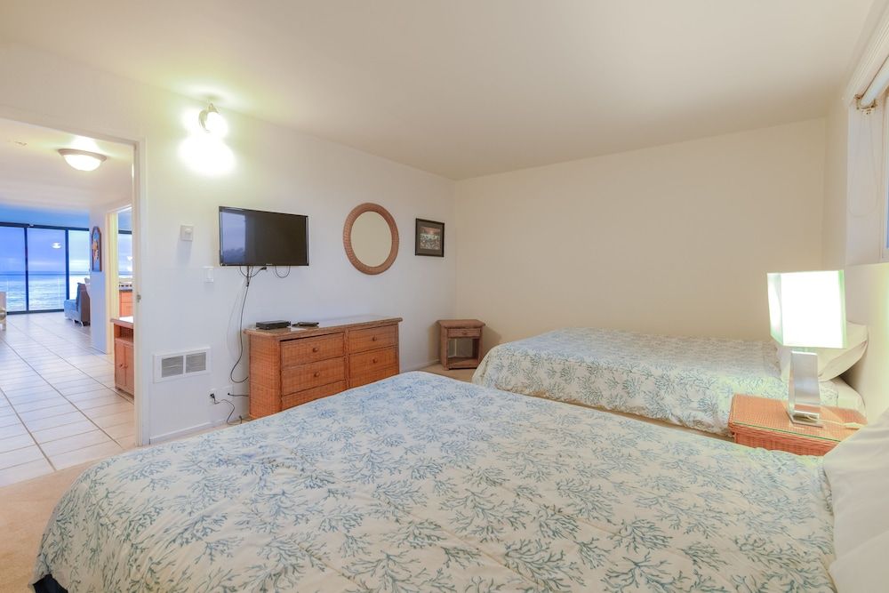 undefined Capri by the Sea by All Seasons Resort Lodging 8