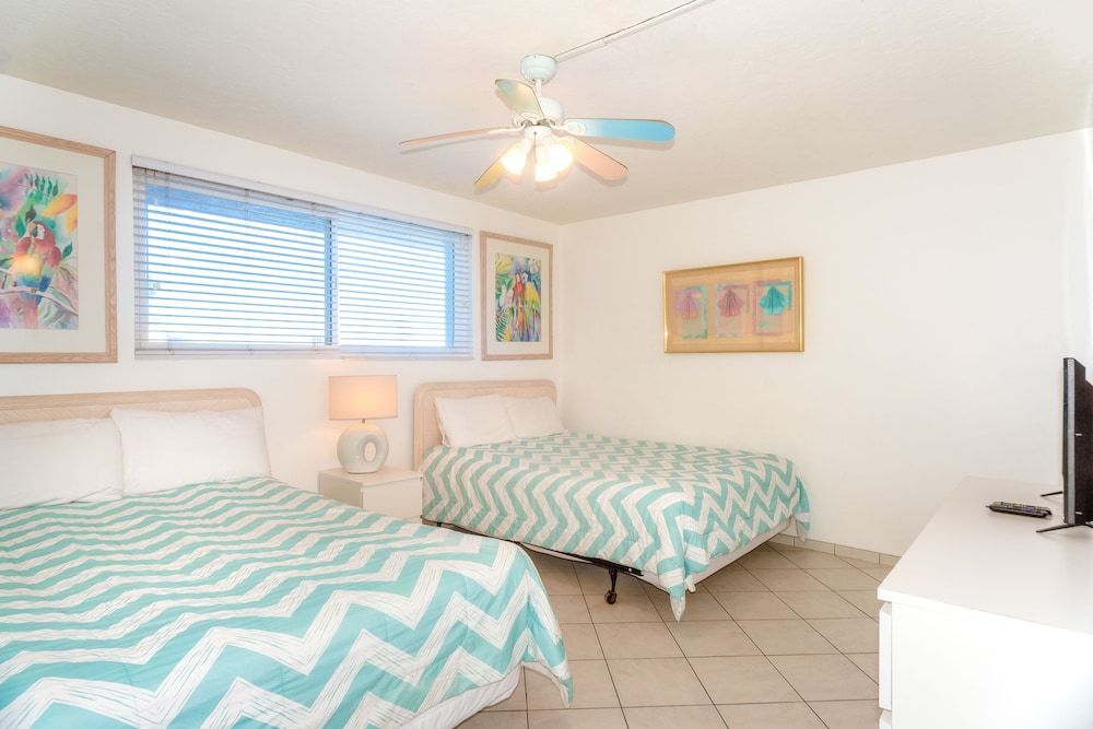 Capri by the Sea by All Seasons Resort Lodging 2 Bedroom Condominium - 203 5