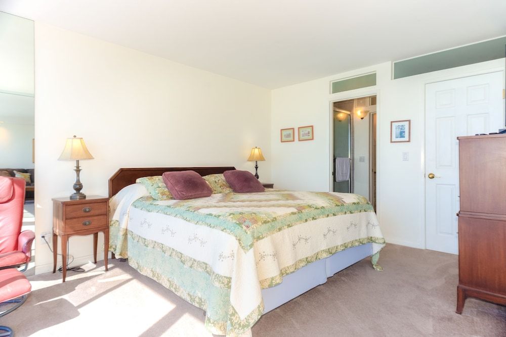 Capri by the Sea by All Seasons Resort Lodging 3-Bedroom Condominium - 505 3