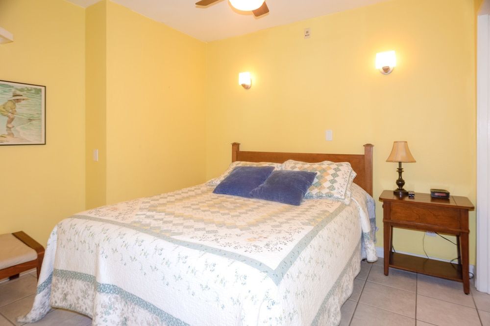 Capri by the Sea by All Seasons Resort Lodging 3-Bedroom Condominium - 505 4