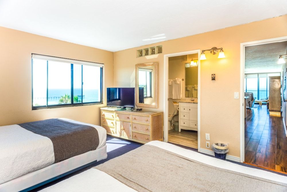 2 Bedroom Condominium - 601