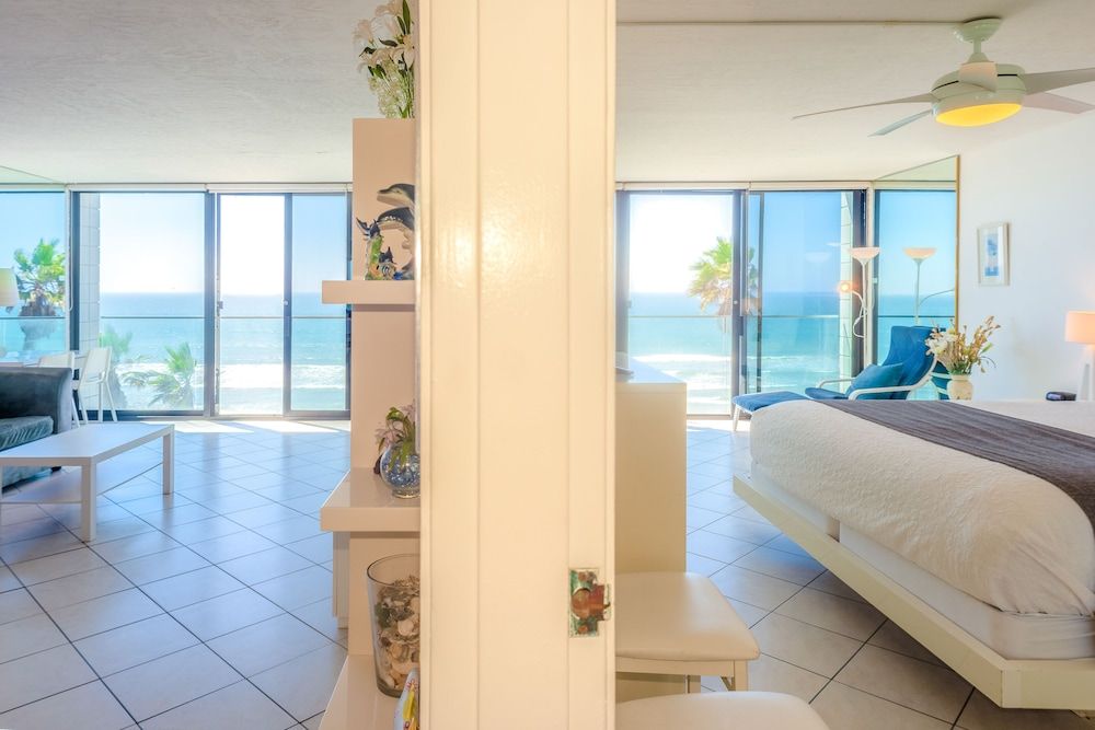 Capri by the Sea by All Seasons Resort Lodging 2 Bedroom Condominium - 203 3