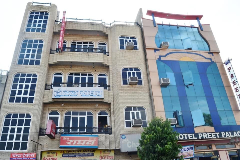 Raghav Hotel