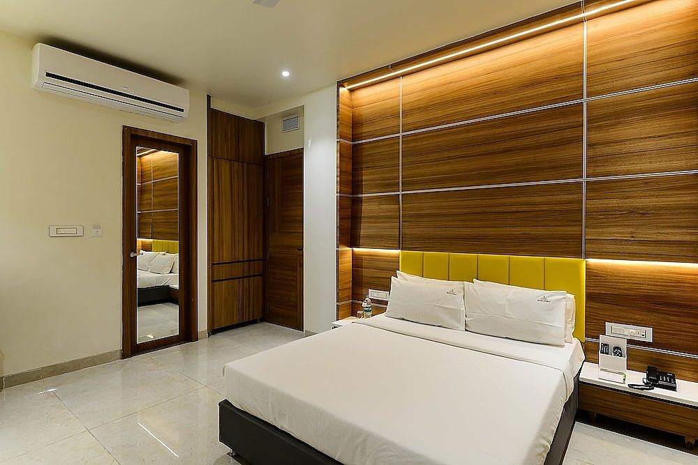 The Hubstreet Hotel Business Category Room 5