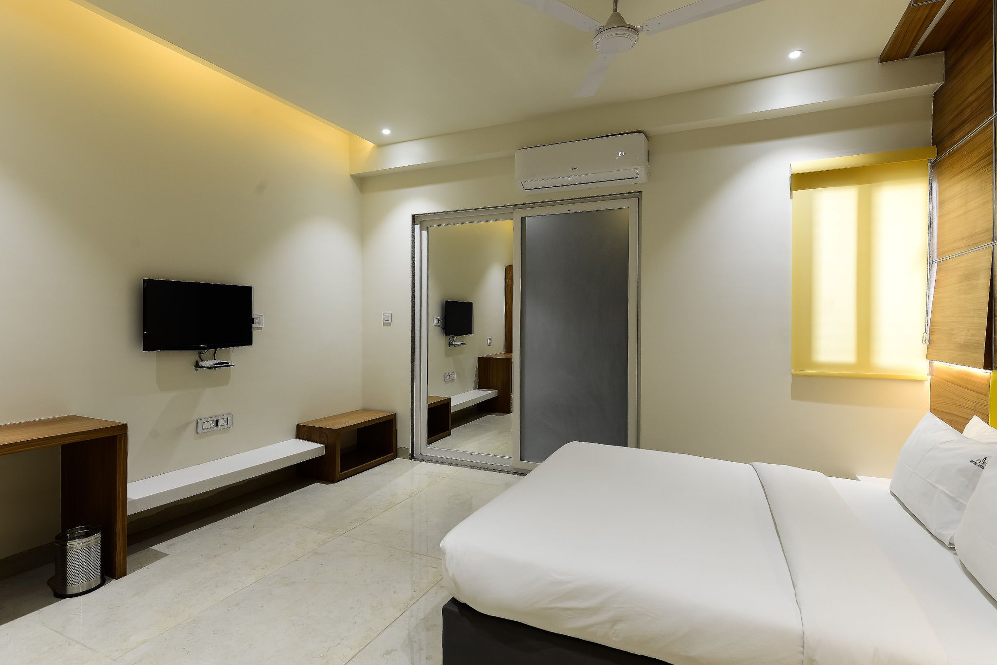 The Hubstreet Hotel Business Category Room 26