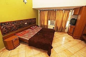 Super Deluxe A/C Room