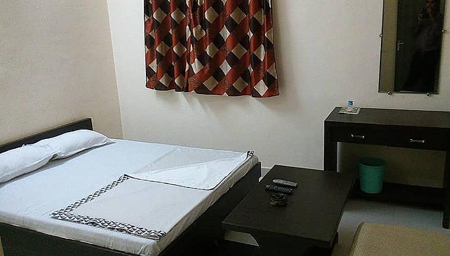 undefined Hotel O by OYO Jagdamba Hotel 10