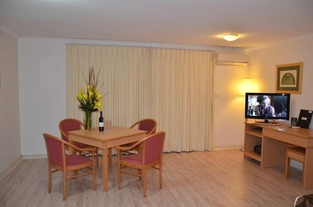 undefined Napoleon On Kent 3