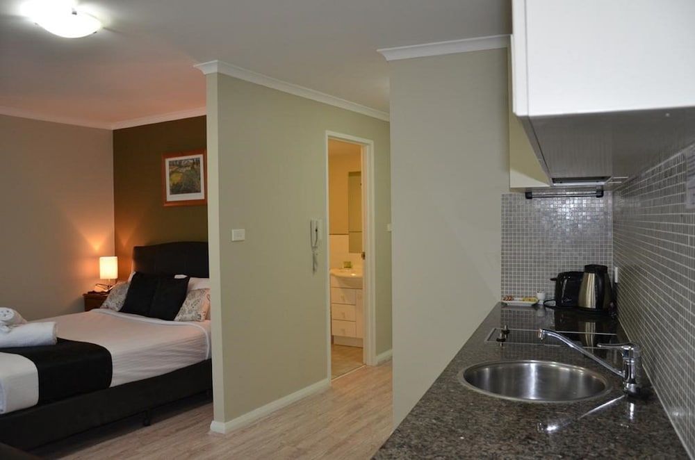 Napoleon On Kent Studio 5