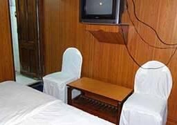 undefined Hotel Hilton Palace 4