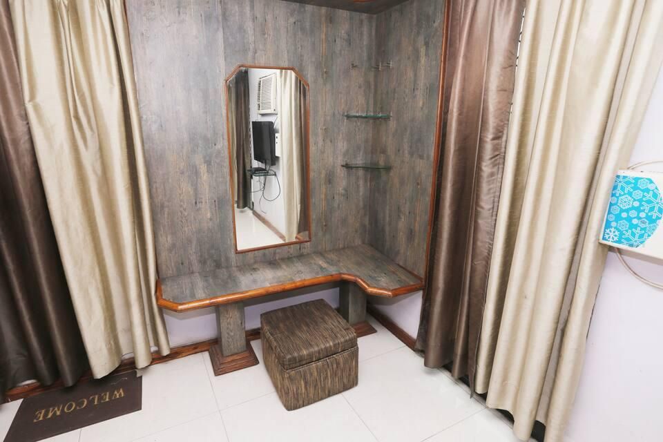 undefined Madan Maharaj Hotel 5