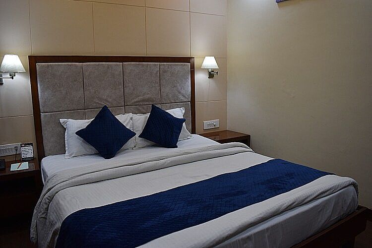 AC Studio Room with High Speed WIFI